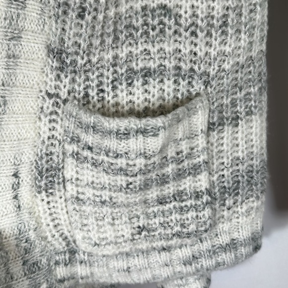 Torrid White & Grey Knit Cocoon Cardigan - Picture 7 of 10
